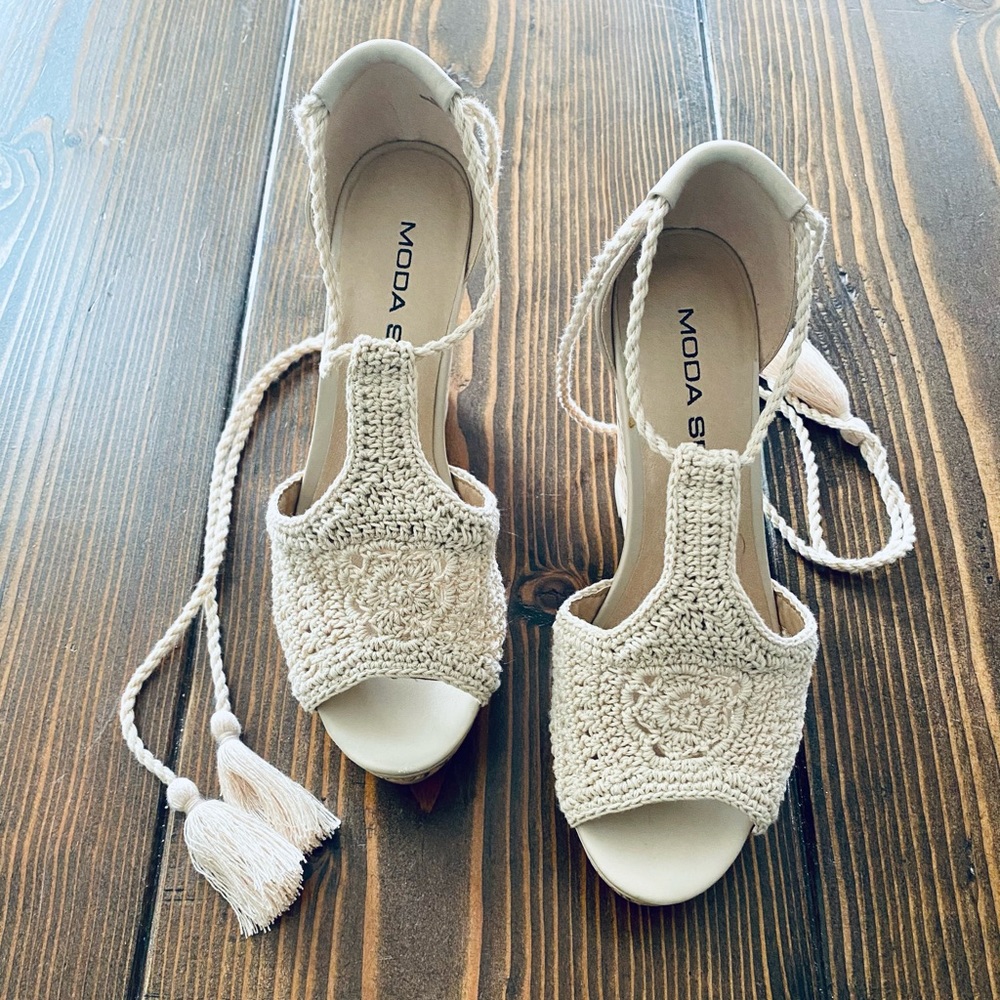 Like New!  Moda Spana wedge sandals